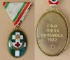 Magyar Vöröskereszt Érdemérme hadidíszítménnyel