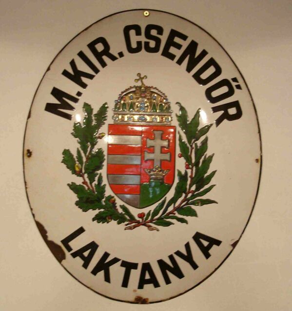 Csendőr laktanya