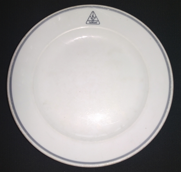 Német Vereinigte Aluminium-Werke AG (VAW) porcelán tányér
