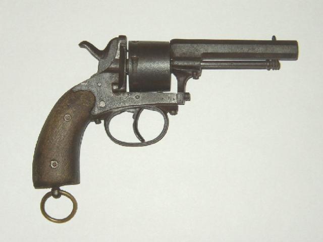 Revolver .38 cal. Revolver .38 cal.