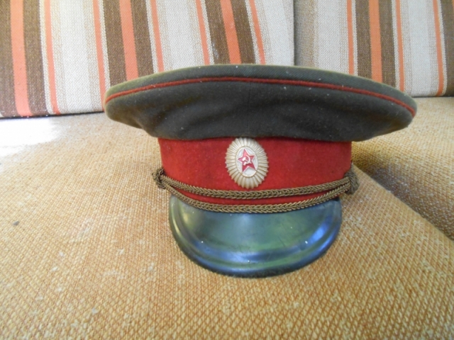 Orosz tányérsapka