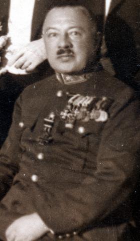 Ismét egy azonosítandó személy, a kép 1930-ban készült
